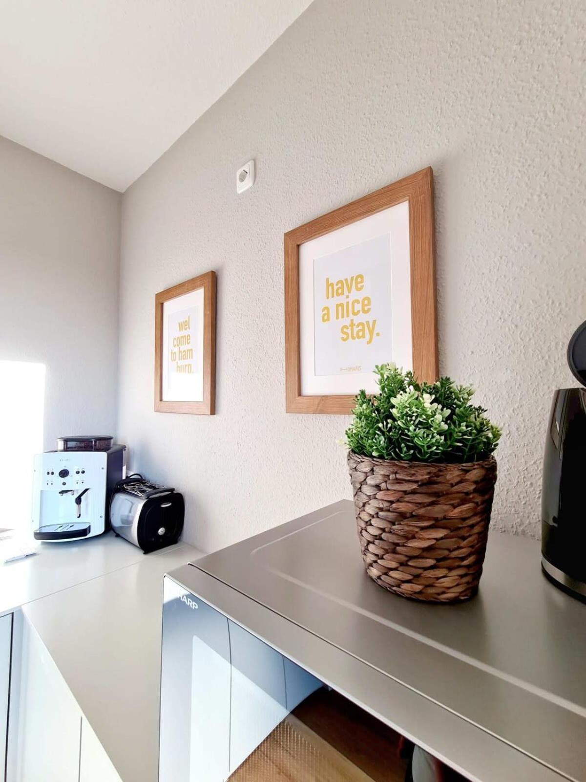 Urban Living - Top Floor Apartment Hamburg Bagian luar foto